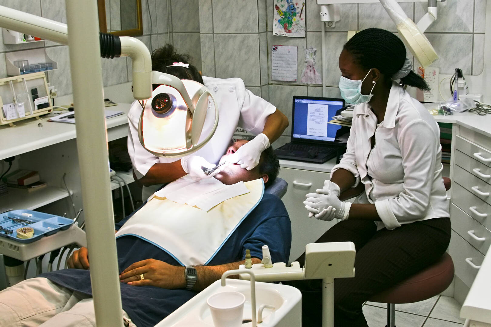 Modern Denture Clinic